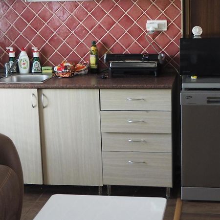 Apartman Kotva Patince Eksteriør billede