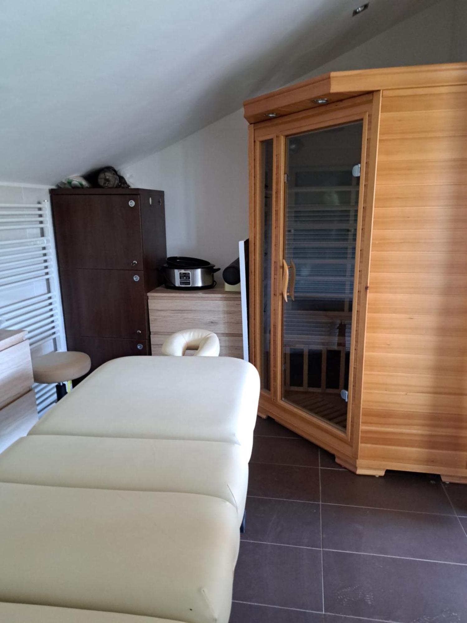 Apartman Kotva Patince Eksteriør billede
