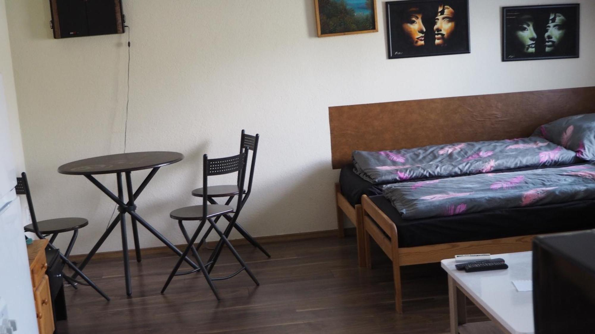Apartman Kotva Patince Eksteriør billede